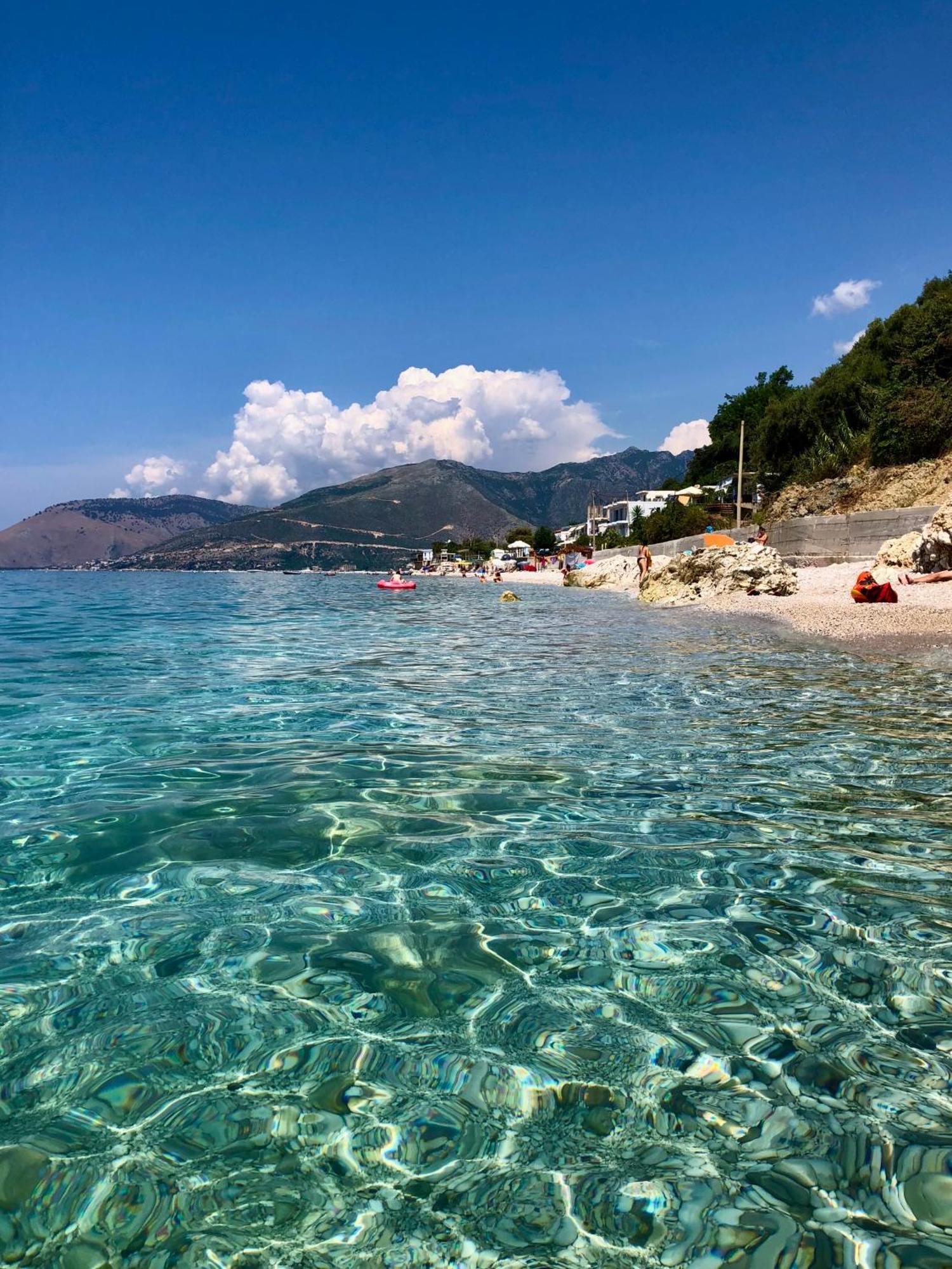 Villa Kate Borsh Bagian luar foto