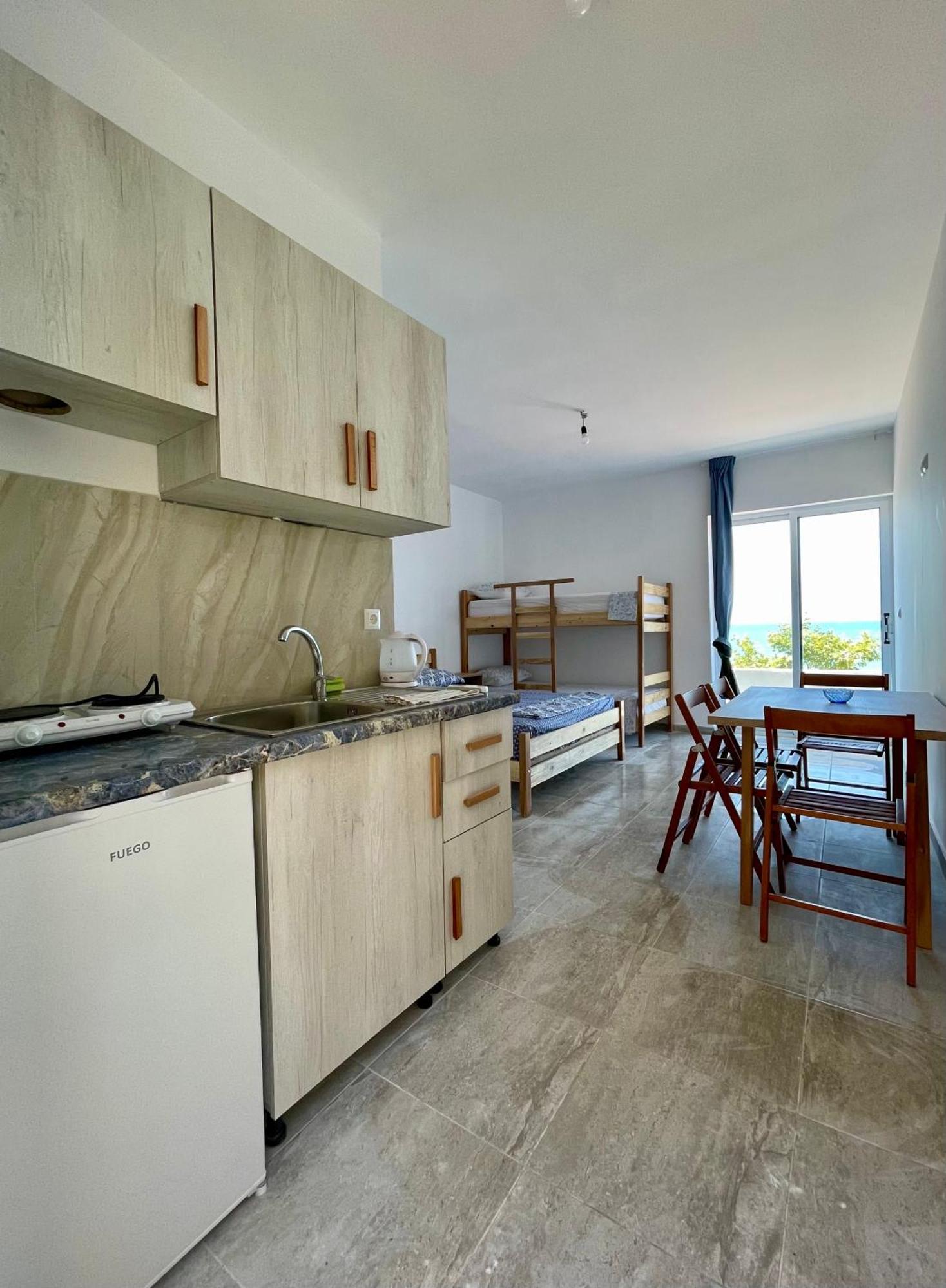Villa Kate Borsh Bagian luar foto