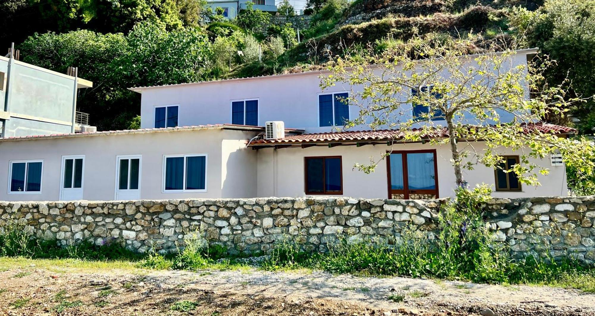 Villa Kate Borsh Bagian luar foto